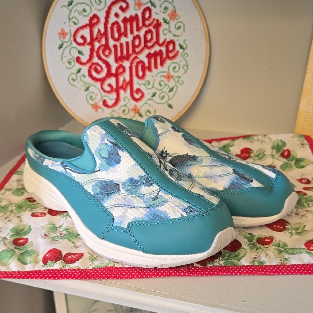 New Easy Spirit Slide In Teal Walking Shoes
